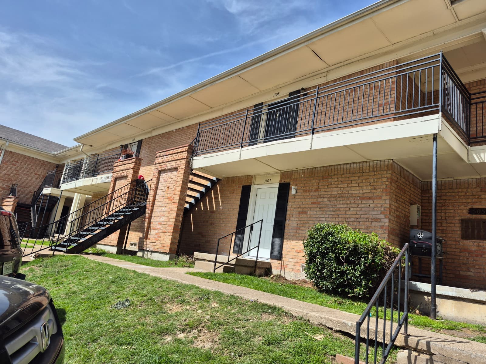 5057 Ridglea Lane Fort Worth TX 76116