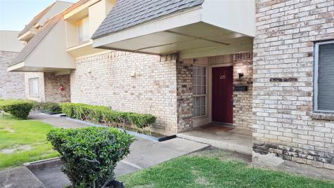 220 Village North Drive Richardson TX 75081