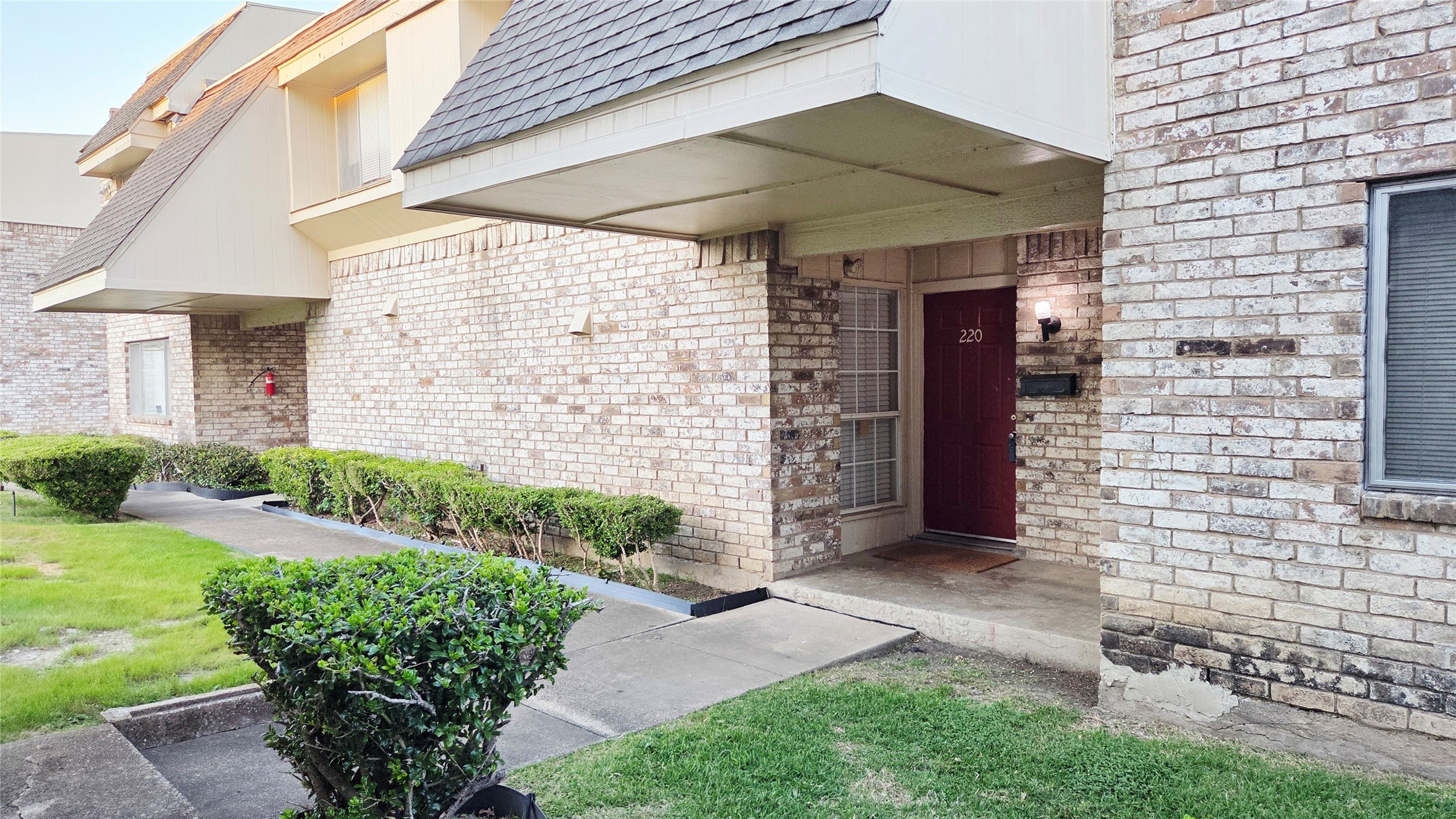220 Village North Drive Richardson TX 75081
