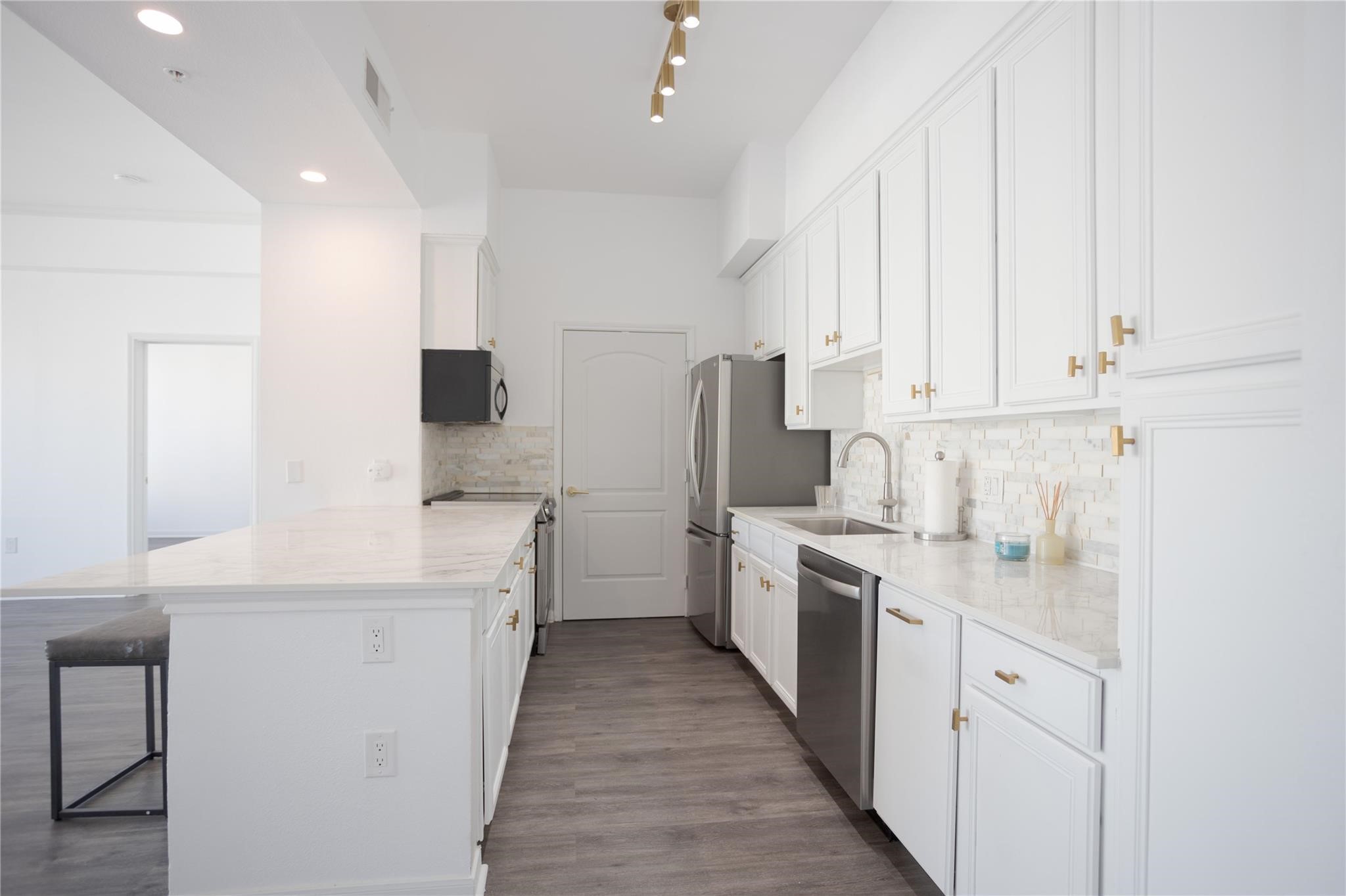 3225 Turtle Creek Boulevard Dallas TX 75219