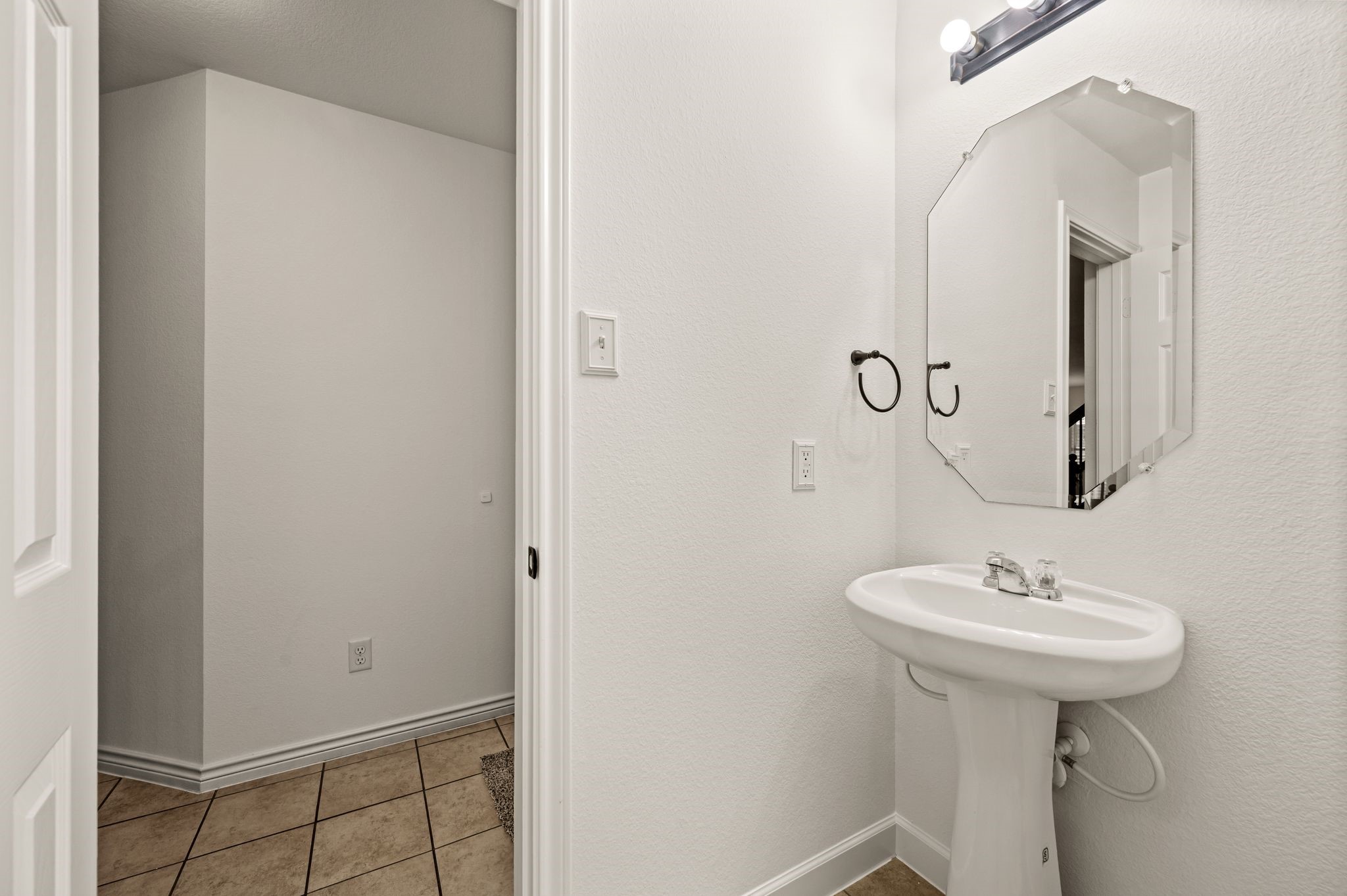 12607 Oceanside Drive Fort Worth TX 76040