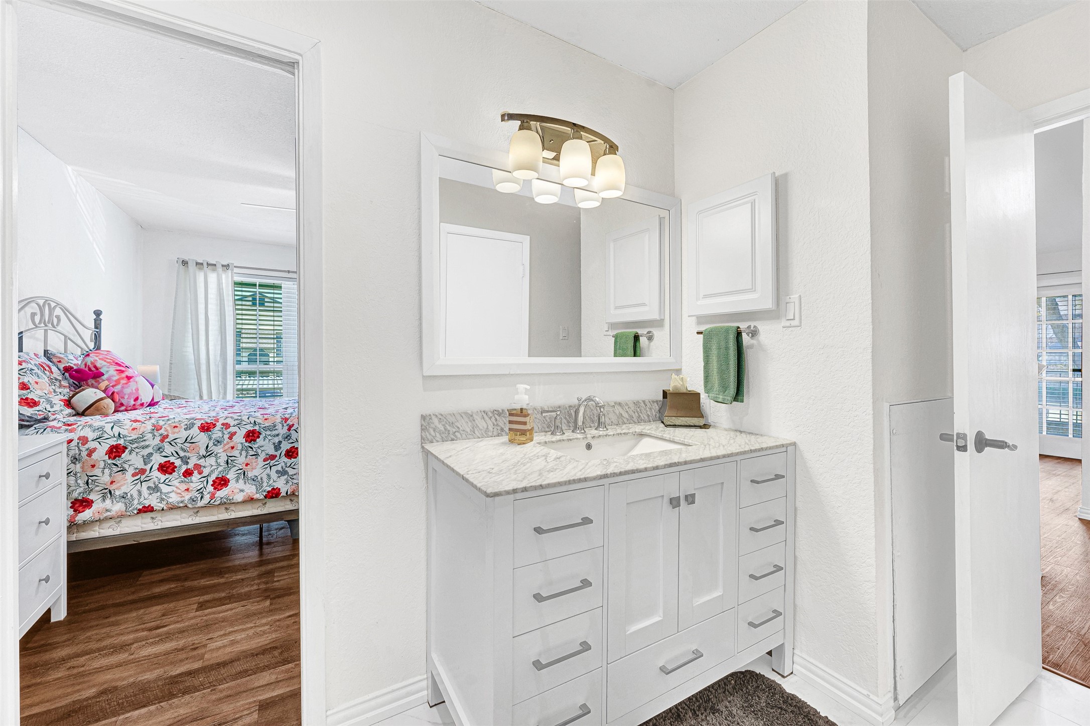 5981 Arapaho Road Dallas TX 75248