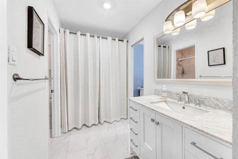 5981 Arapaho Road Dallas TX 75248