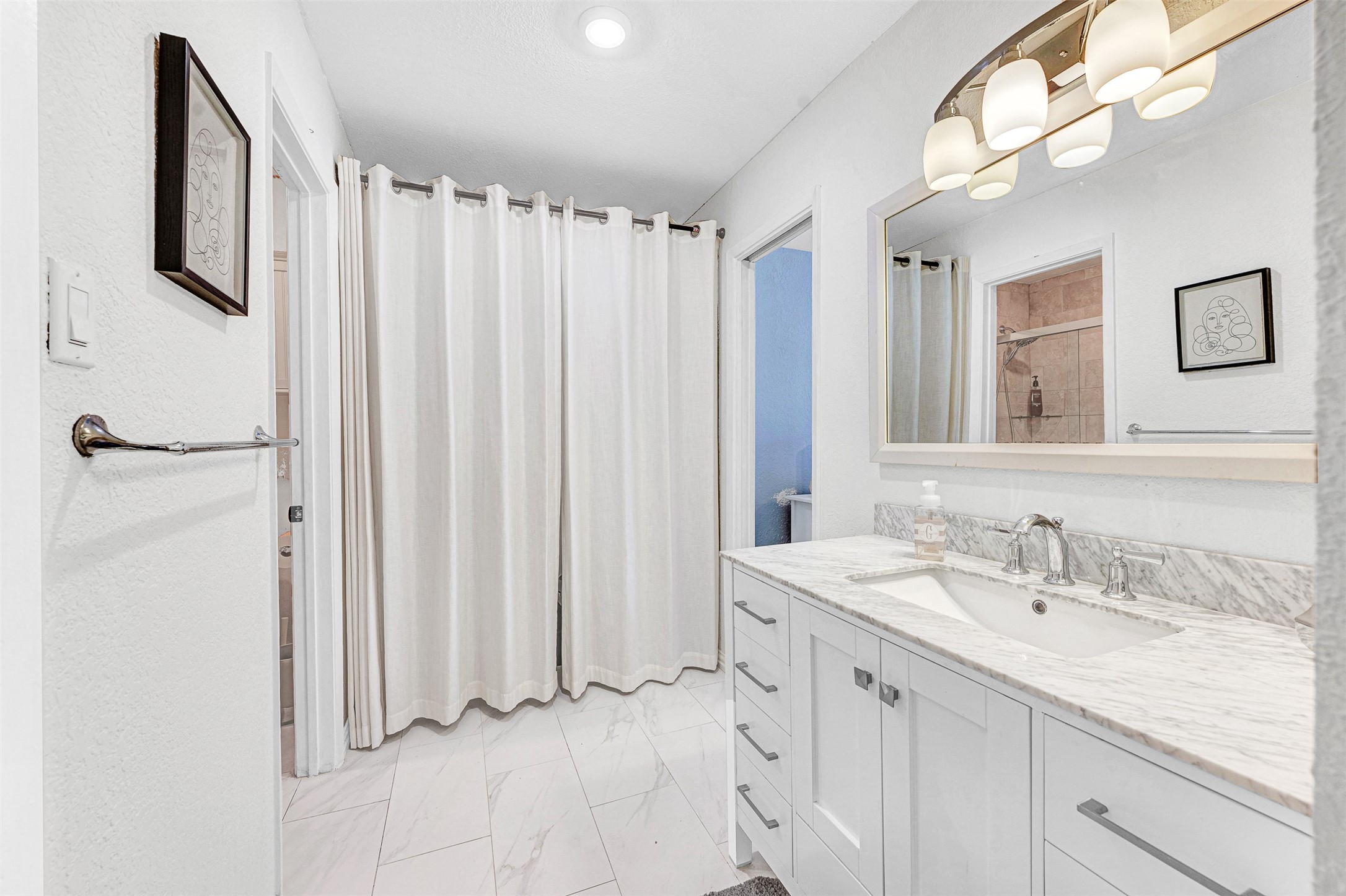 5981 Arapaho Road Dallas TX 75248