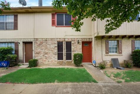 52 E Mountain Creek Court Grand Prairie TX 75052