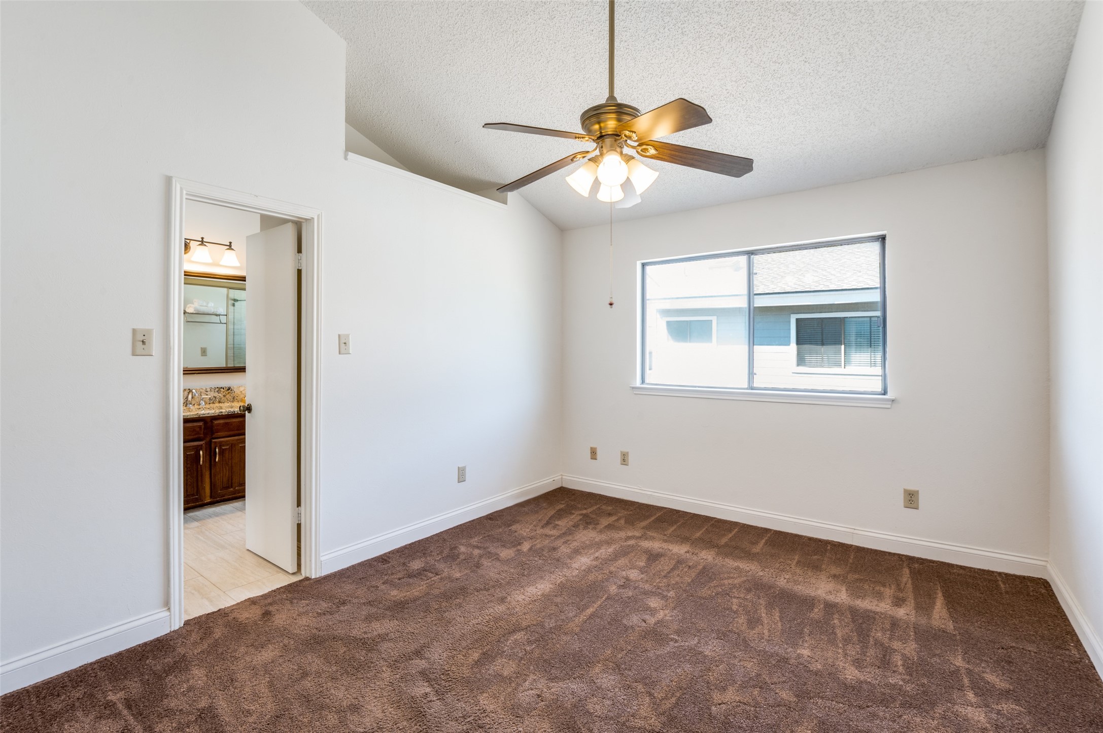 17490 Meandering Way Dallas TX 75252
