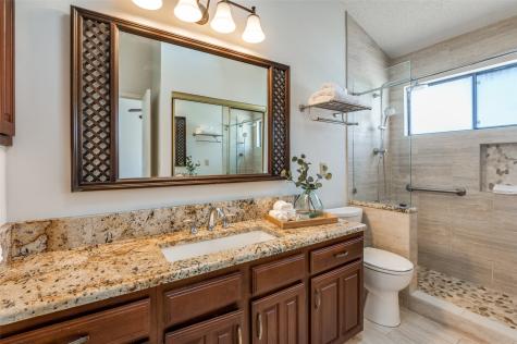 17490 Meandering Way Dallas TX 75252