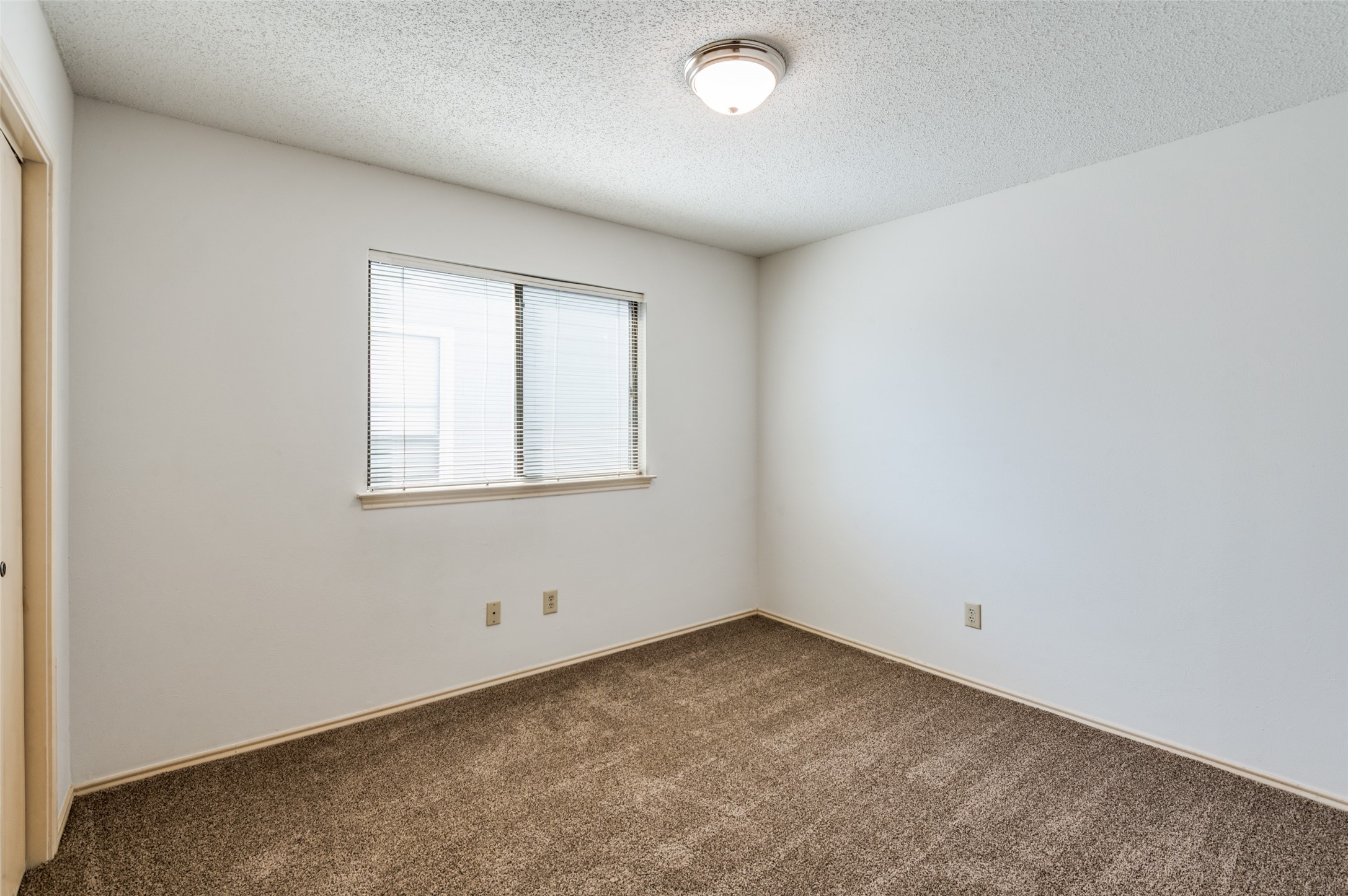 17490 Meandering Way Dallas TX 75252