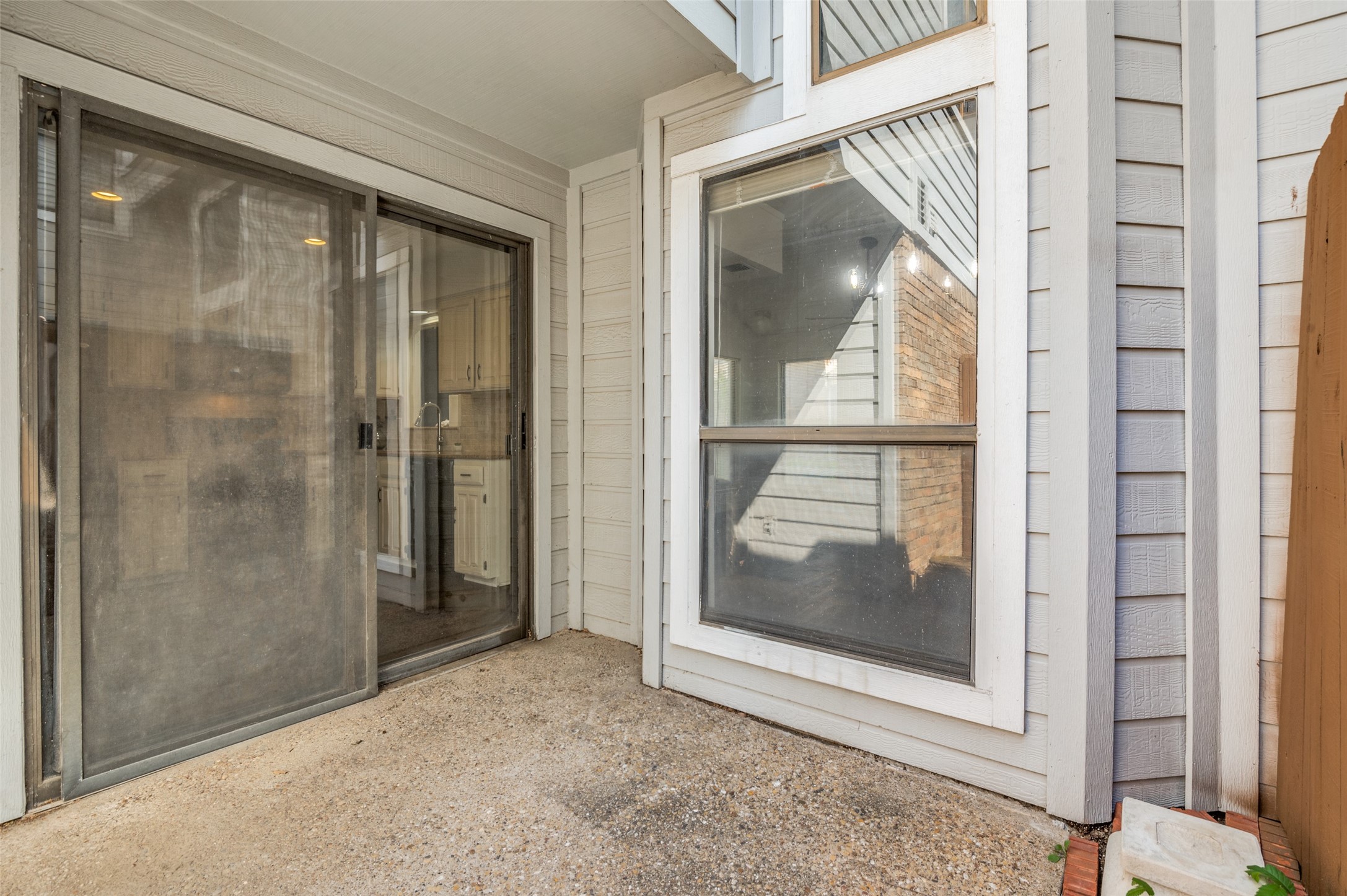 17490 Meandering Way Dallas TX 75252