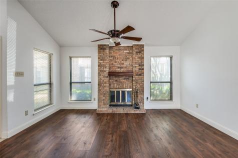 17490 Meandering Way Dallas TX 75252
