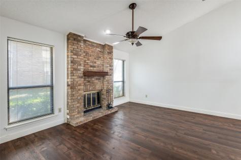 17490 Meandering Way Dallas TX 75252