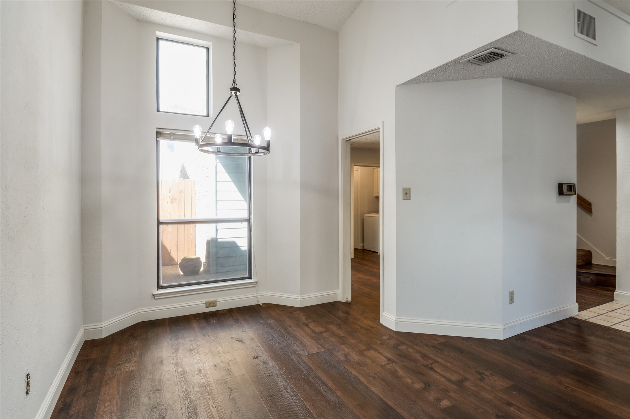 17490 Meandering Way Dallas TX 75252