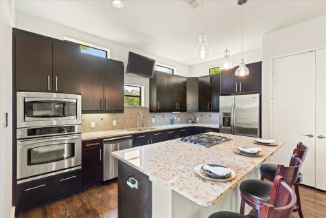 2123 Albany Street Dallas TX 75201