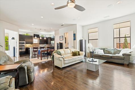 2123 Albany Street Dallas TX 75201