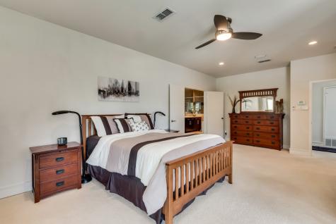 2123 Albany Street Dallas TX 75201