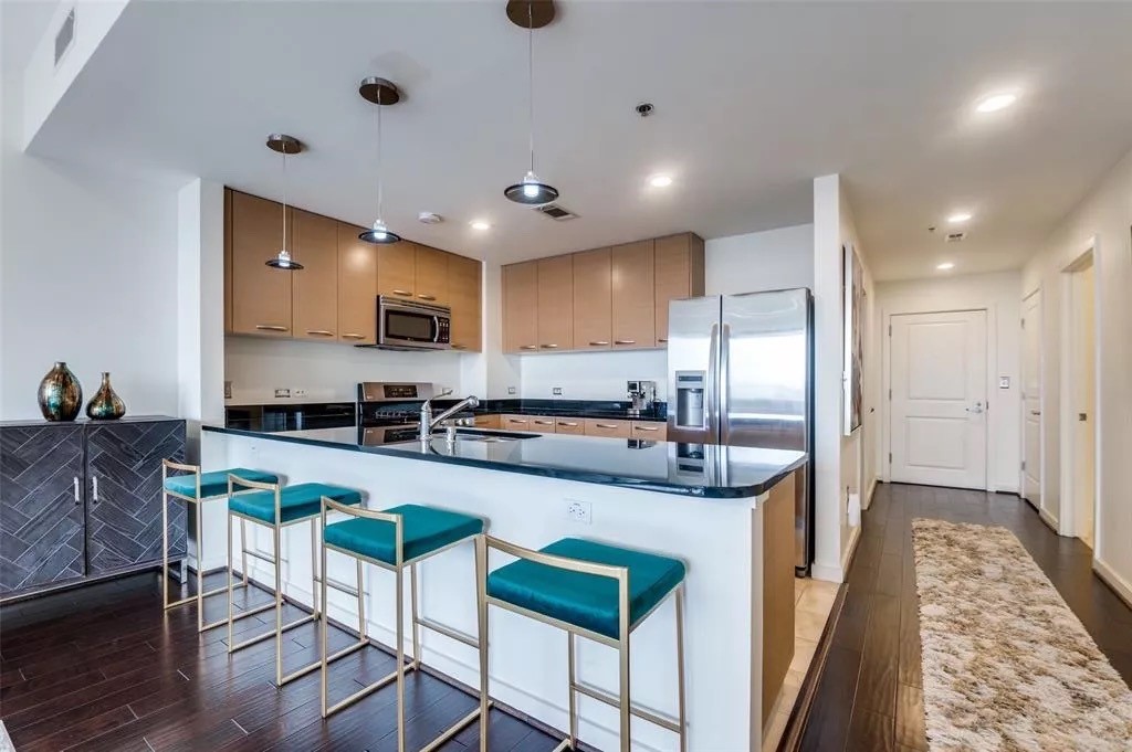 1200 Main Street Dallas TX 75202