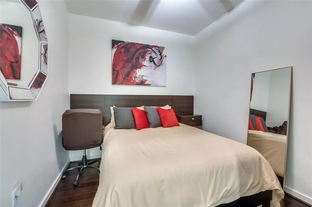 1200 Main Street Dallas TX 75202