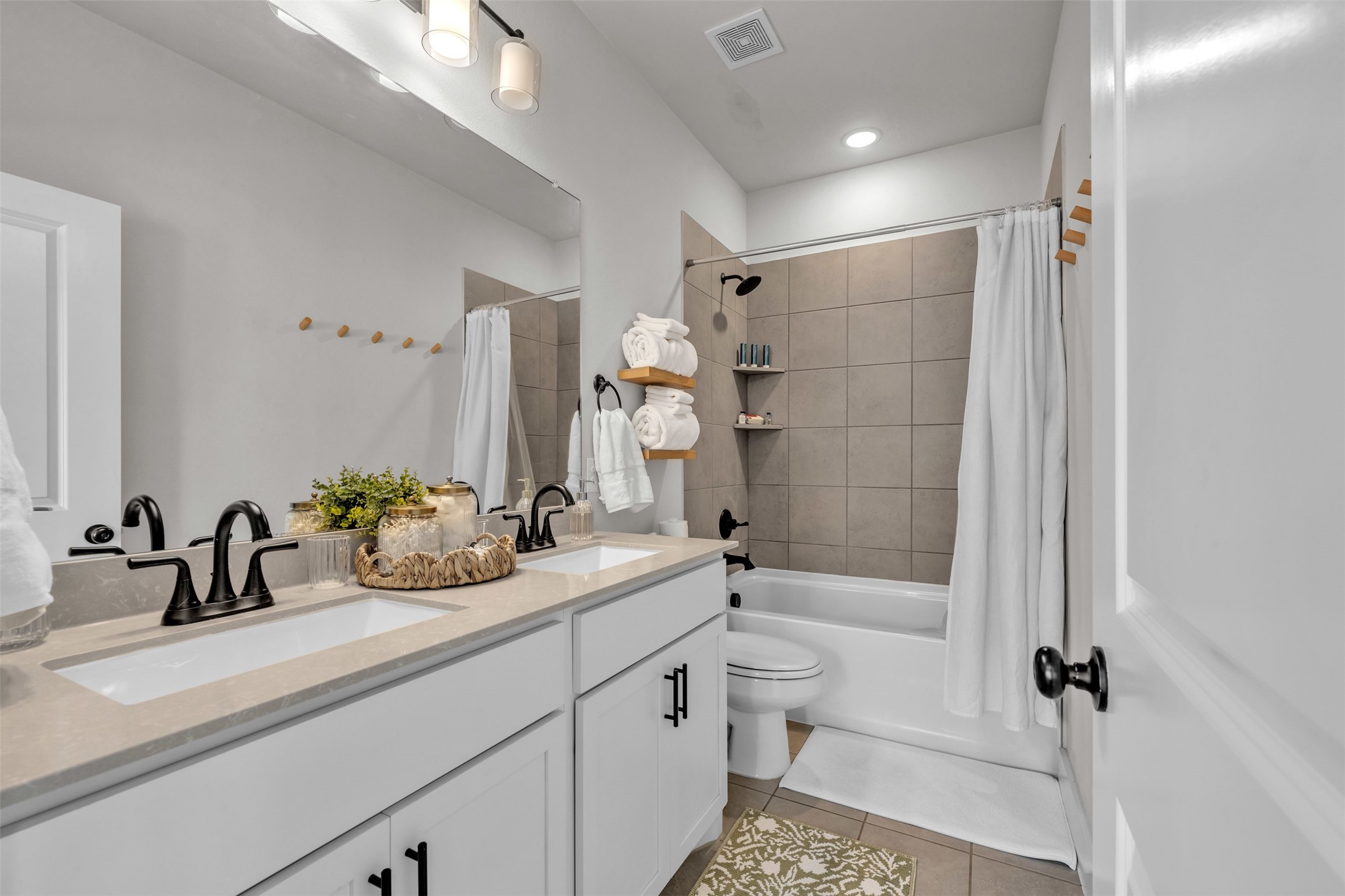 7549 Reis Lane North Richland Hills TX 76182
