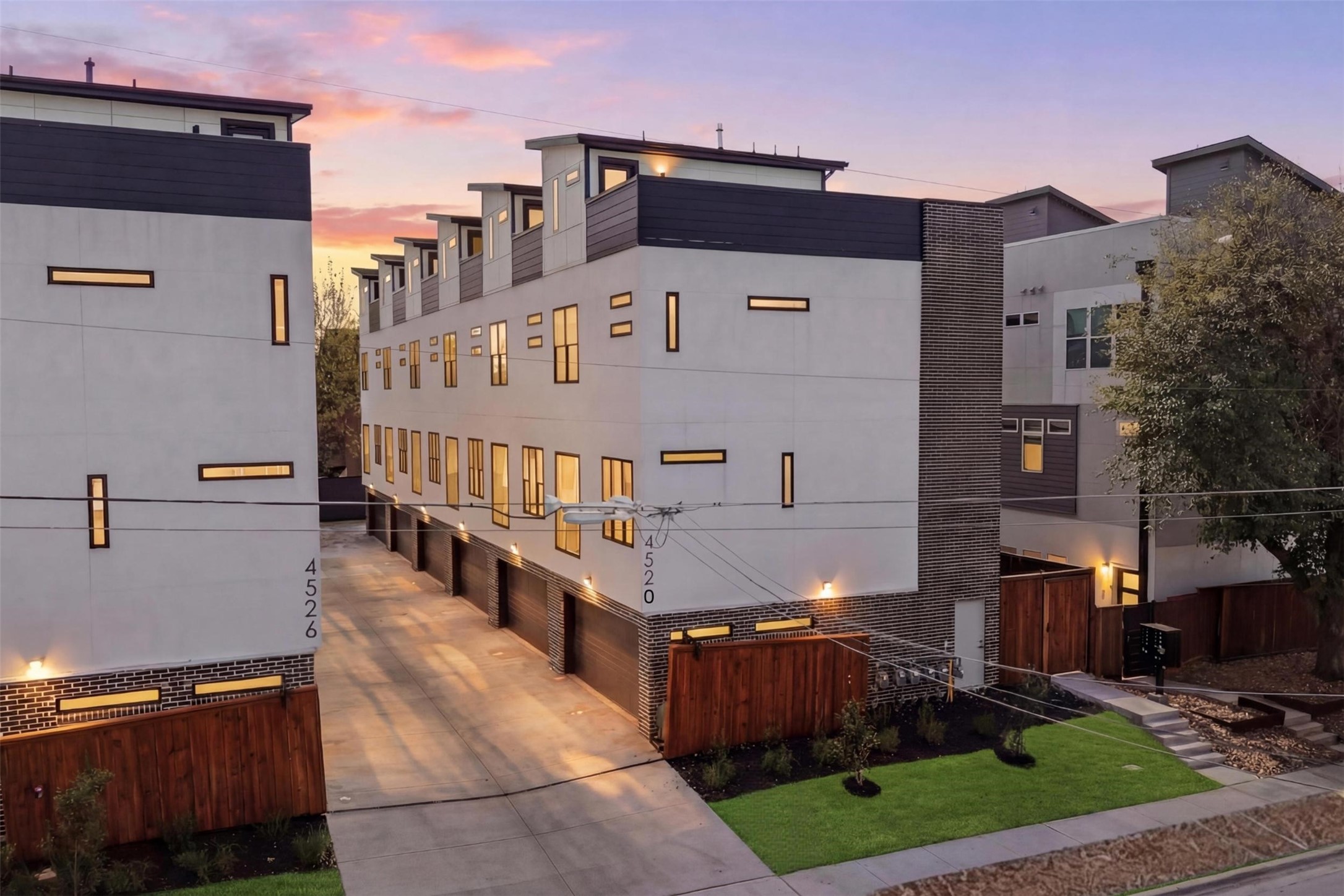 4526 Cabell Drive Dallas TX 75204