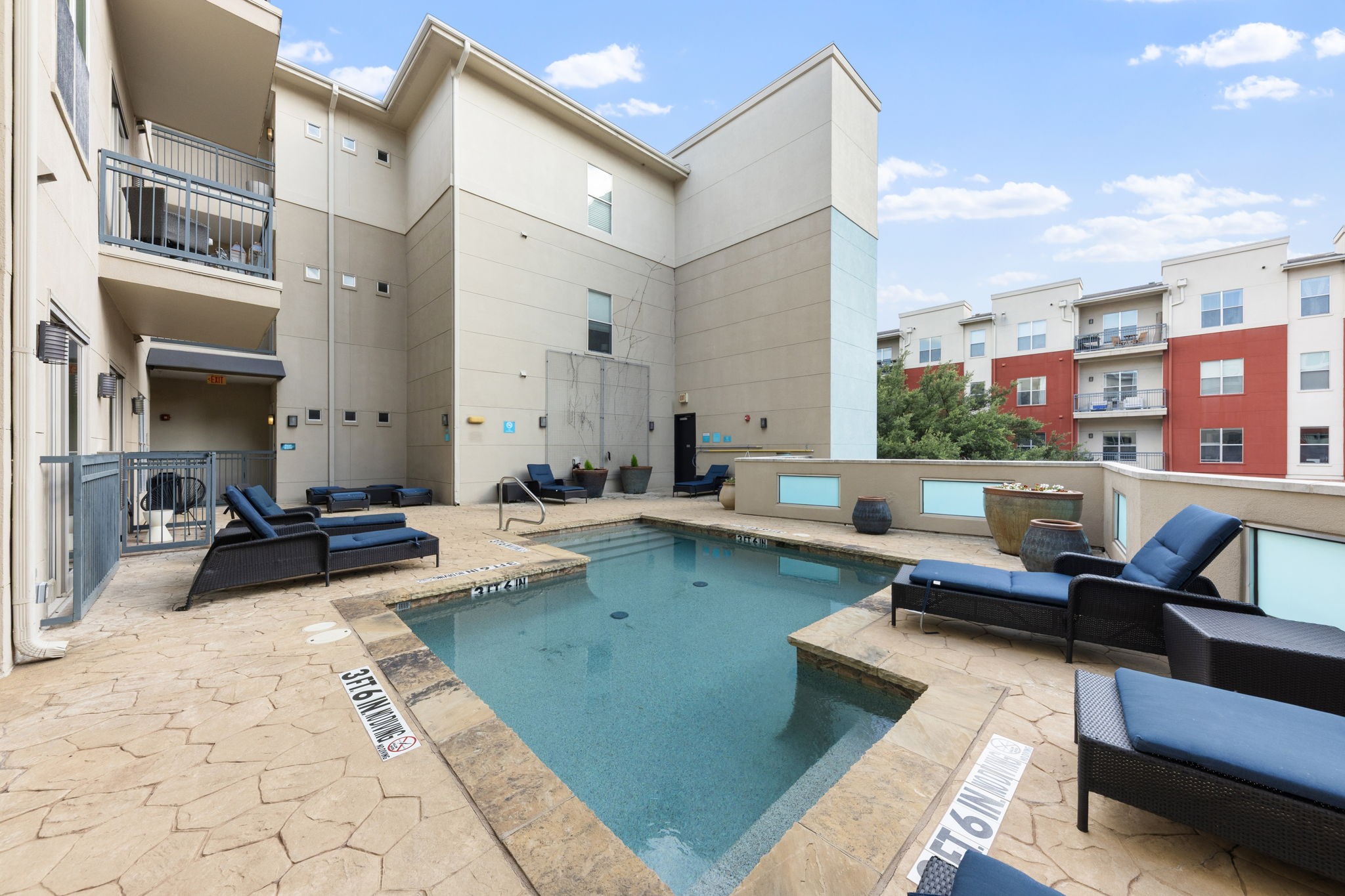 2950 Mckinney Avenue Dallas TX 75204