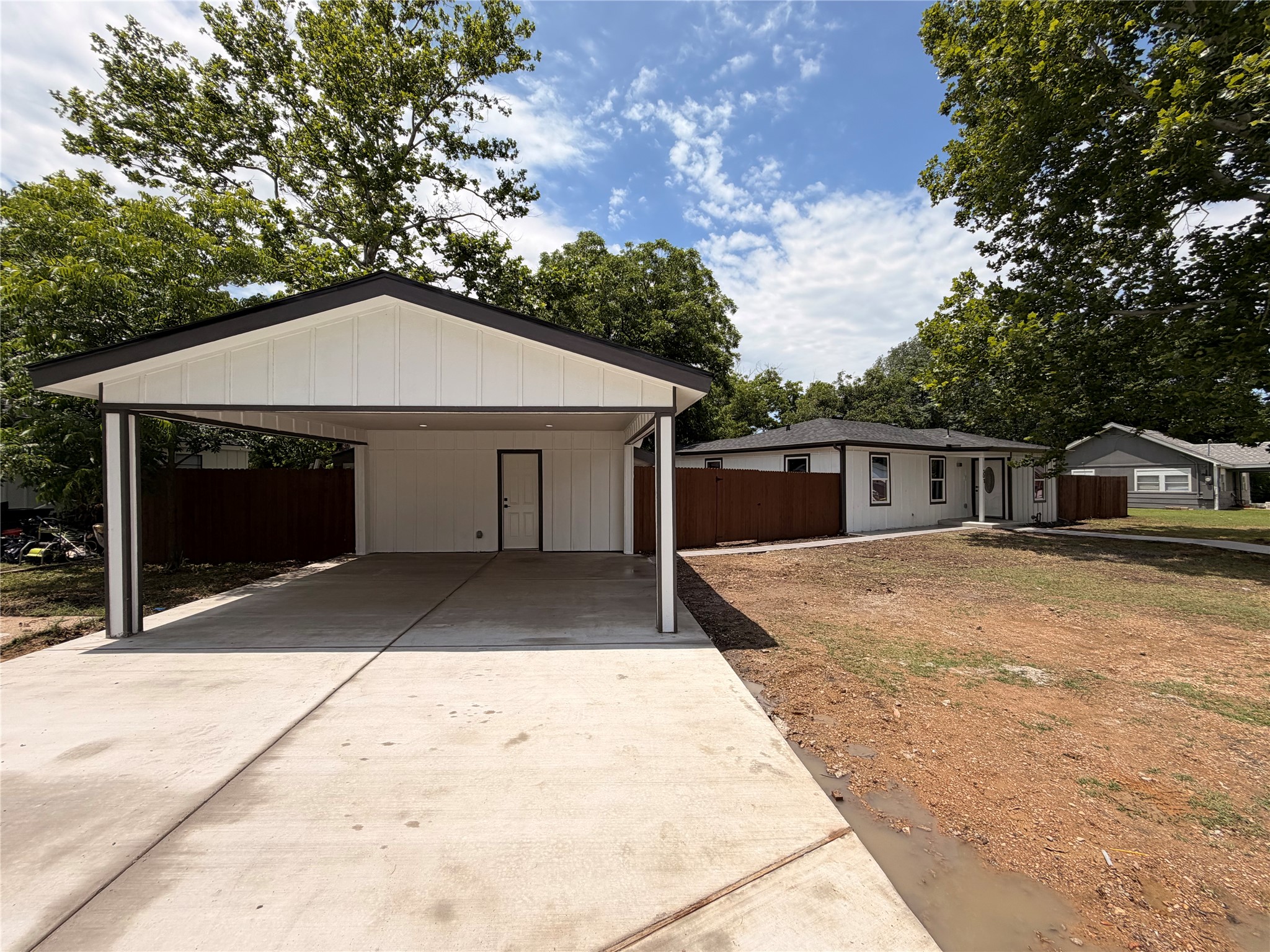 307 N 4th Street Crandall TX 75114