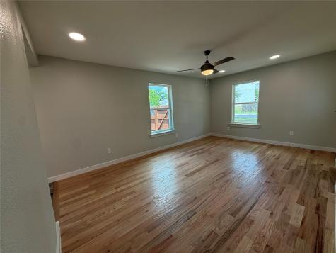 307 N 4th Street Crandall TX 75114