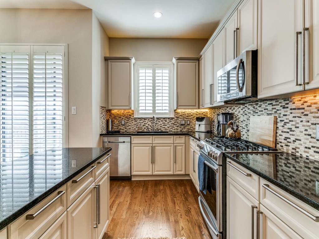 3232 Blackburn Street Dallas TX 75204