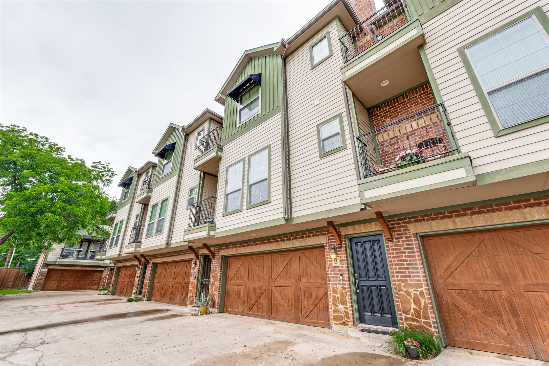 6121 Oram Street Dallas TX 75214