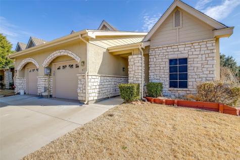 852 Earhart Avenue Grand Prairie TX 75051