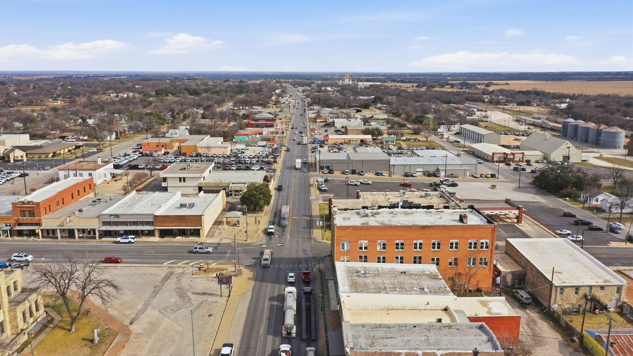 107 S Austin Street Comanche TX 76442