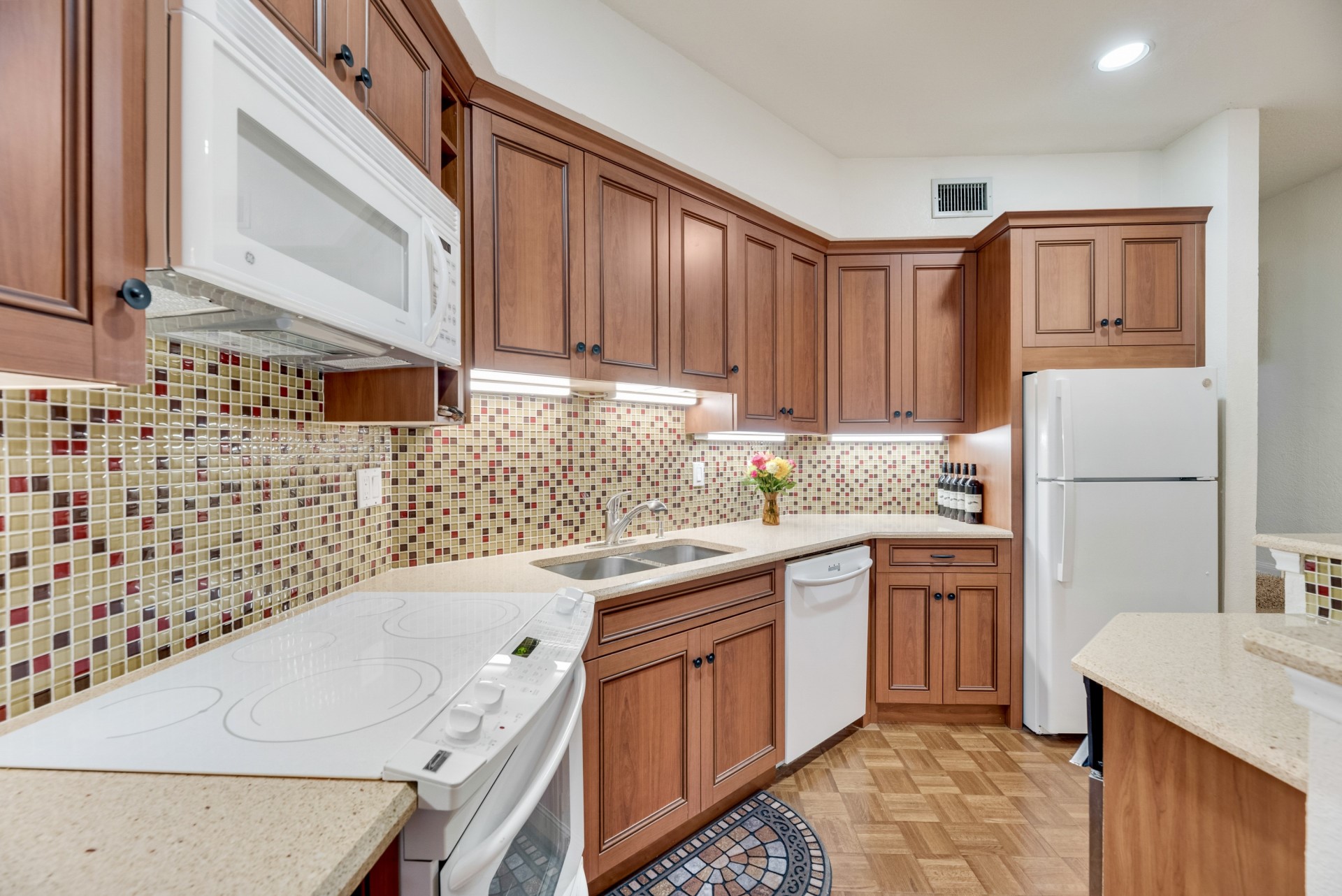 3235 Cole Avenue Dallas TX 75204