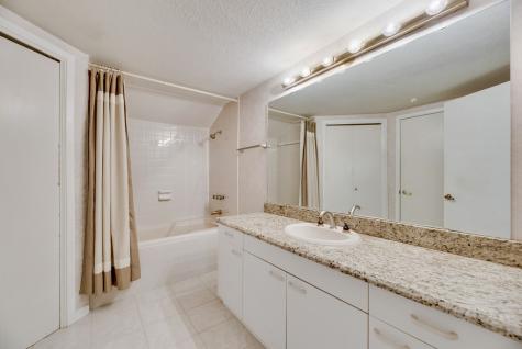 3235 Cole Avenue Dallas TX 75204