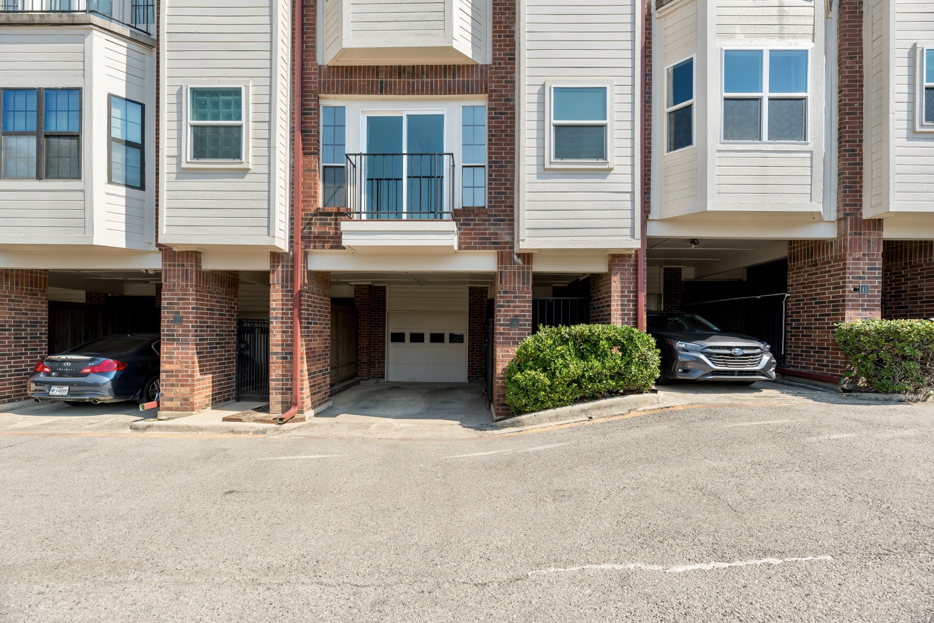 3235 Cole Avenue Dallas TX 75204