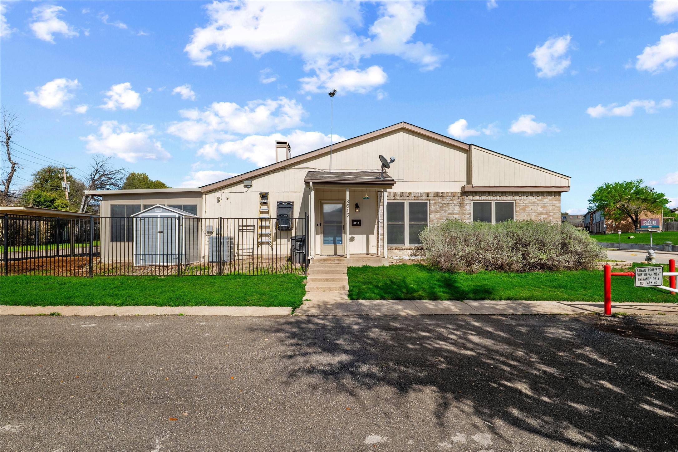 8613 N Normandale Street Fort Worth TX 76116