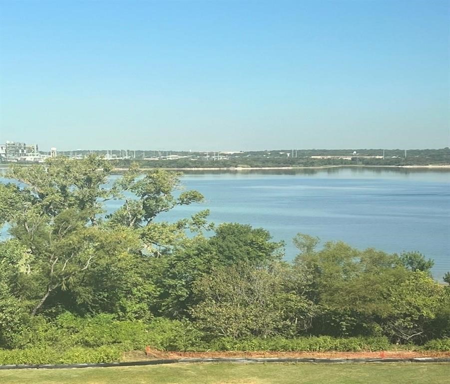 2103 Reflection Bay Drive Arlington TX 76013