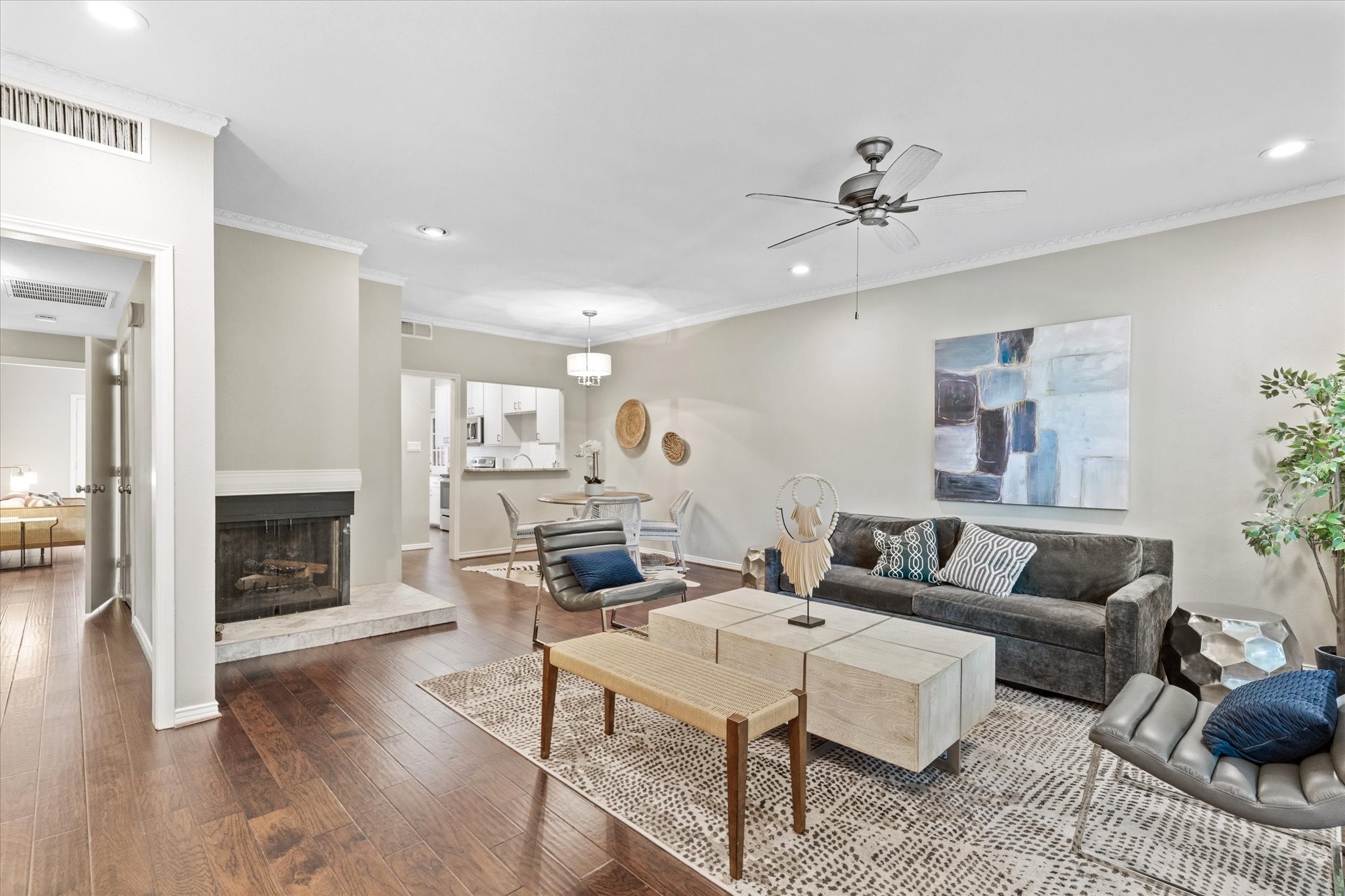 4403 Bellaire Drive S Fort Worth TX 76109