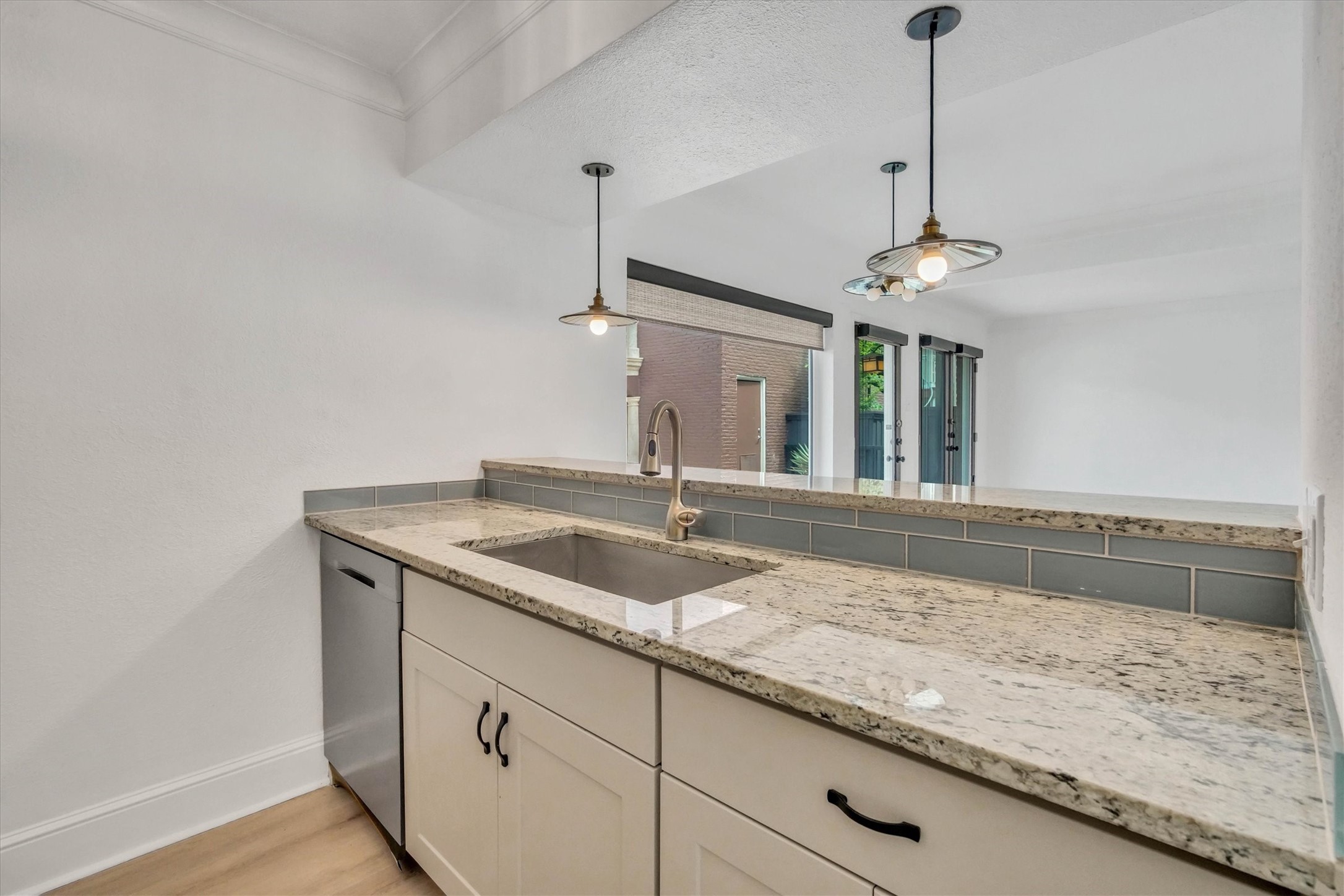 5926 Sandhurst Lane Dallas TX 75206