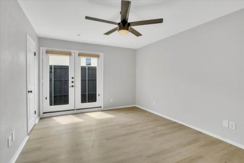 5926 Sandhurst Lane Dallas TX 75206