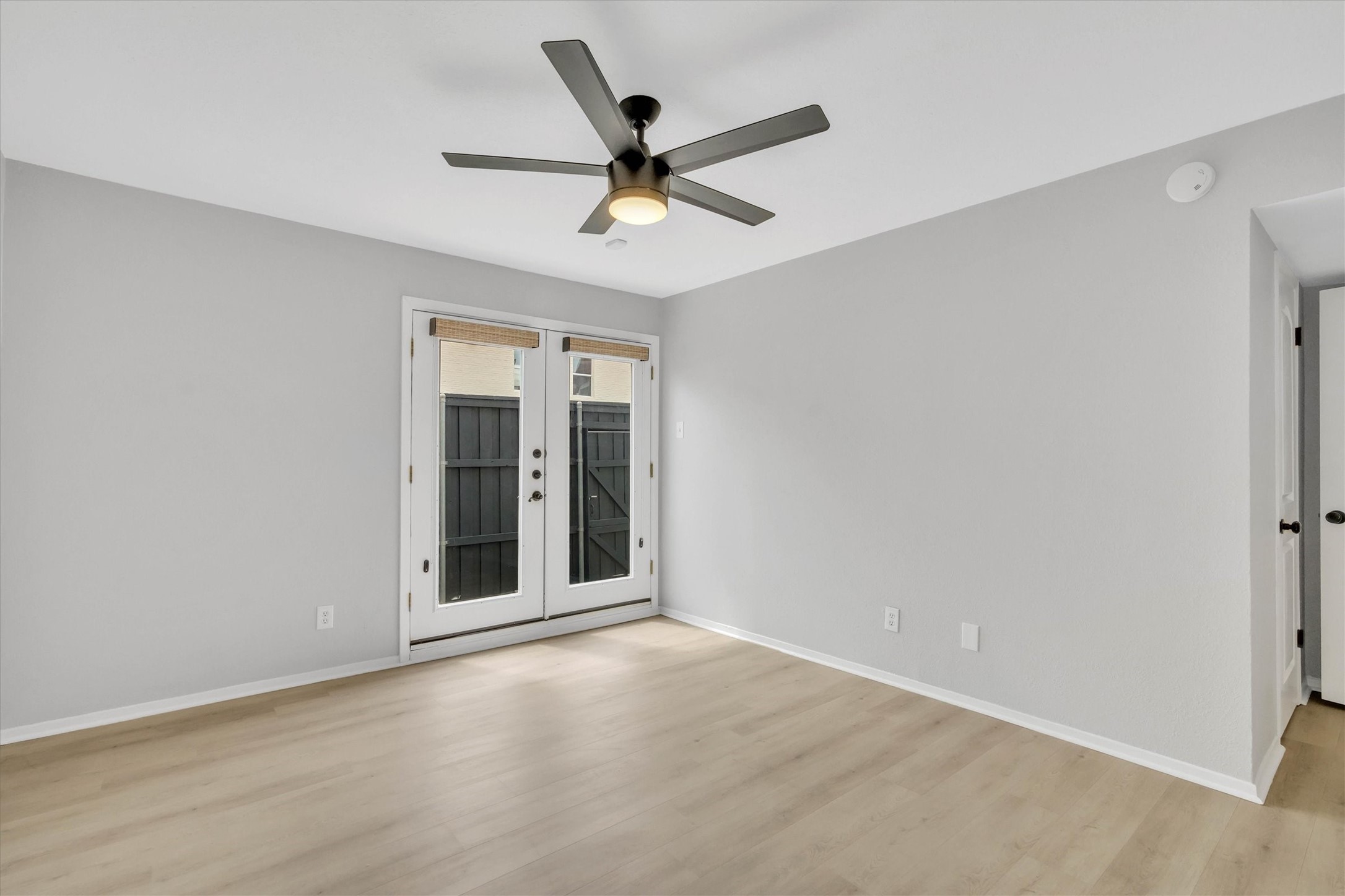 5926 Sandhurst Lane Dallas TX 75206