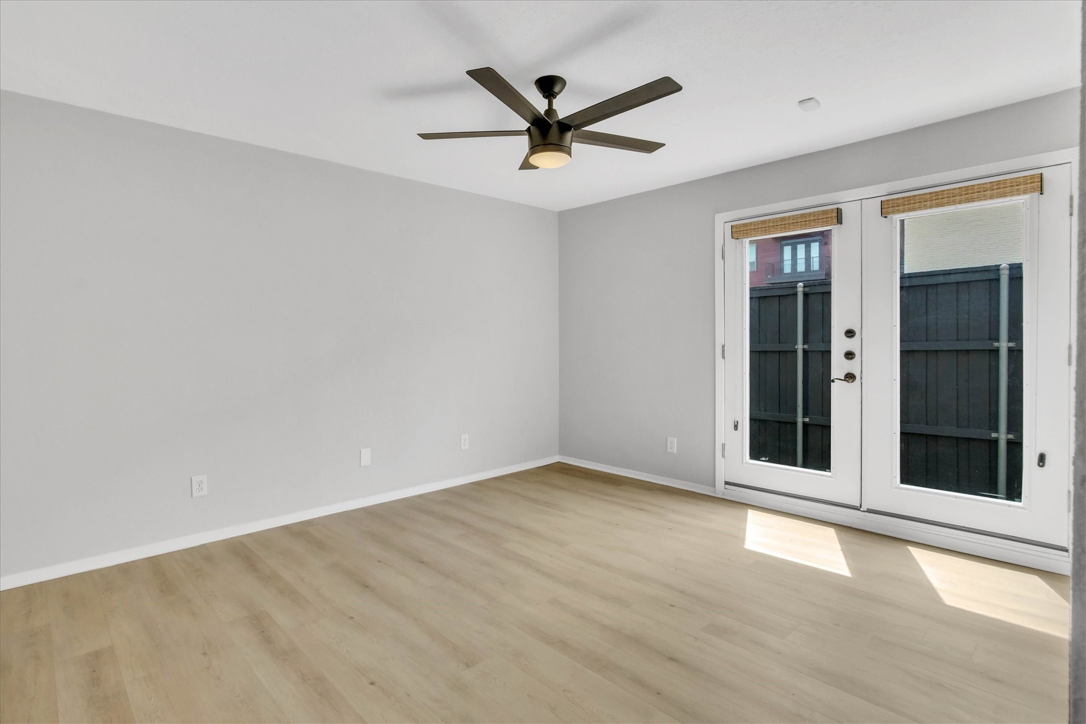 5926 Sandhurst Lane Dallas TX 75206