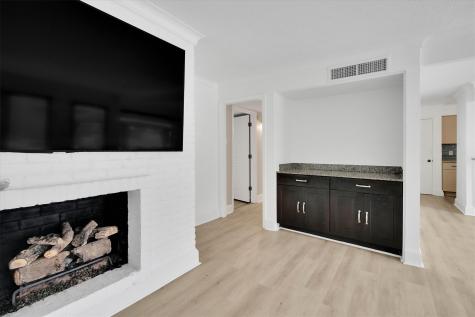 5926 Sandhurst Lane Dallas TX 75206