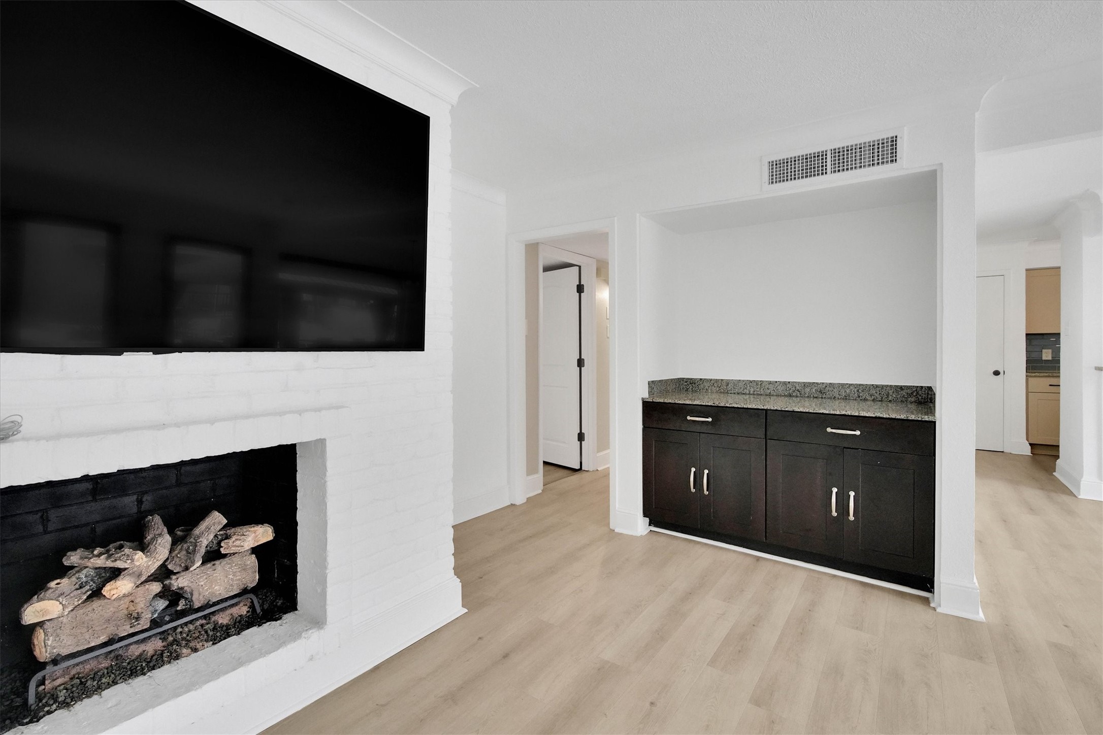 5926 Sandhurst Lane Dallas TX 75206