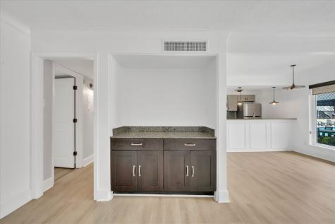 5926 Sandhurst Lane Dallas TX 75206
