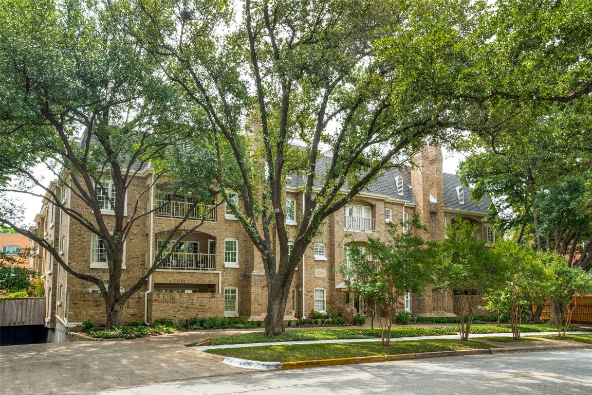 4212 Lomo Alto Drive Highland Park TX 75219