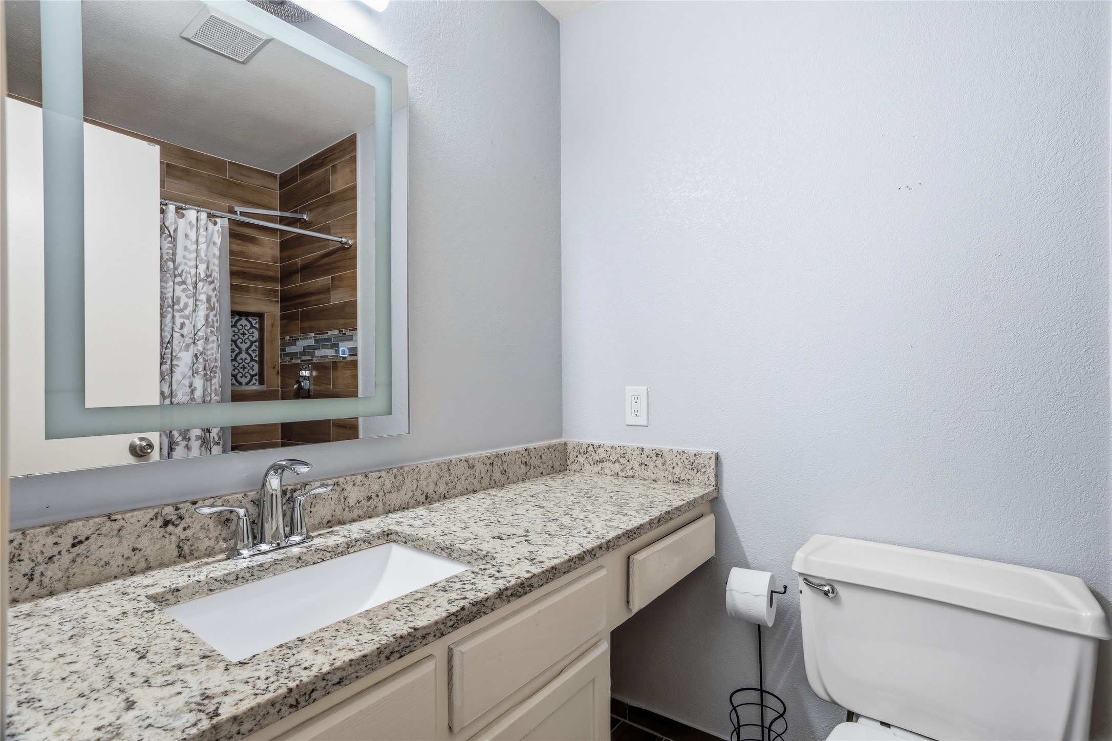 418 Matthews Drive Arlington TX 76012