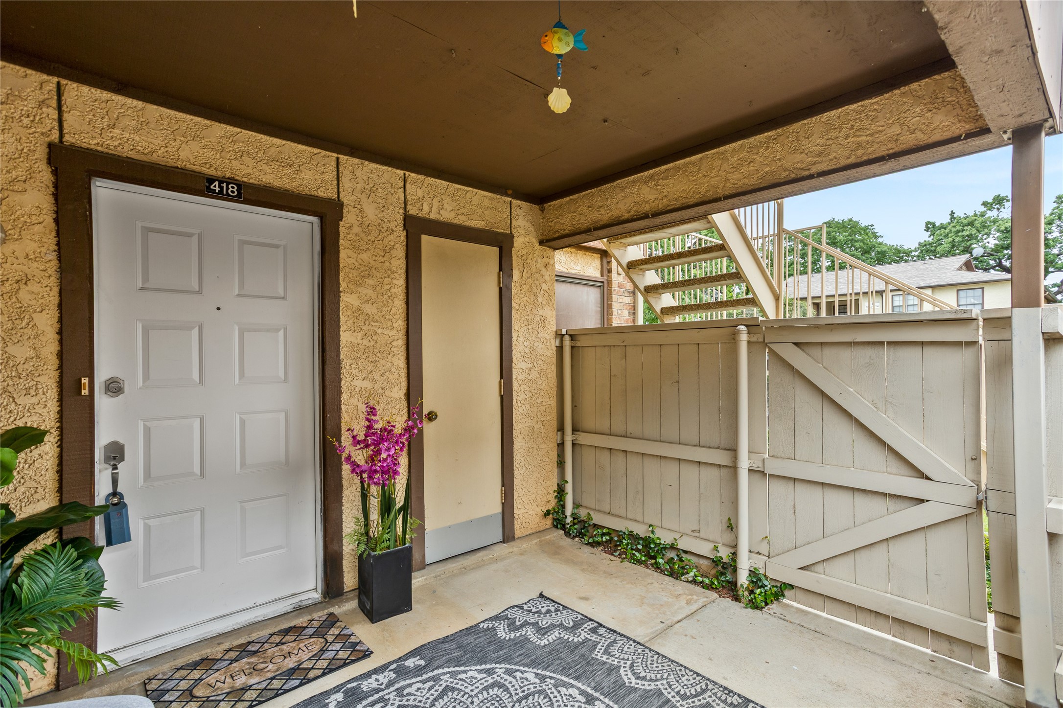 418 Matthews Drive Arlington TX 76012