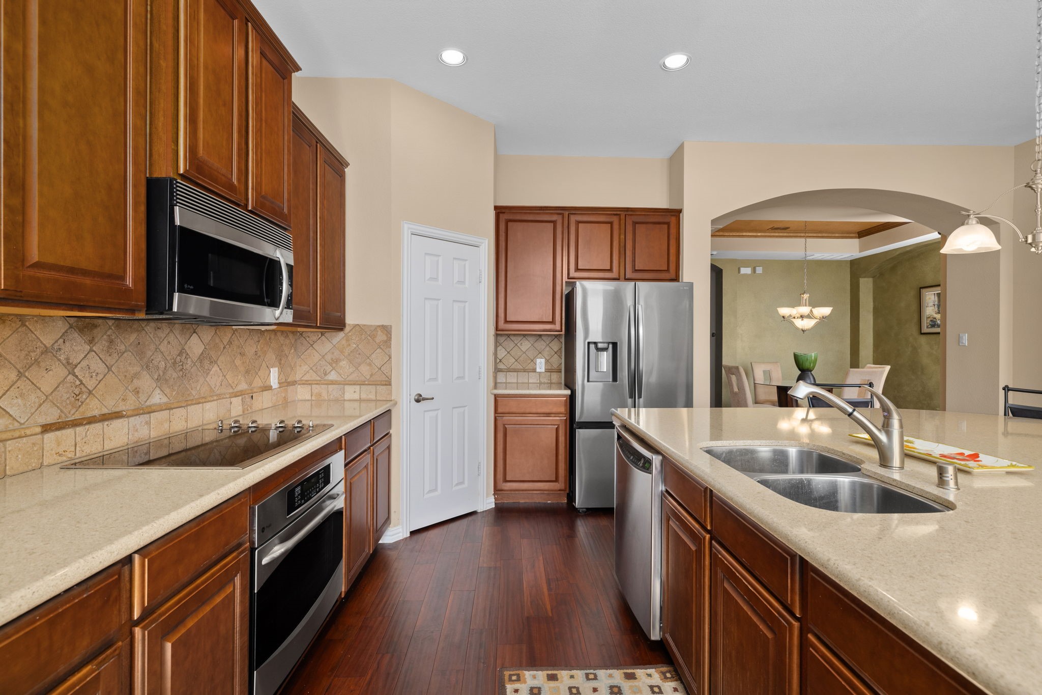 1912 Lantana Lane Irving TX 75063