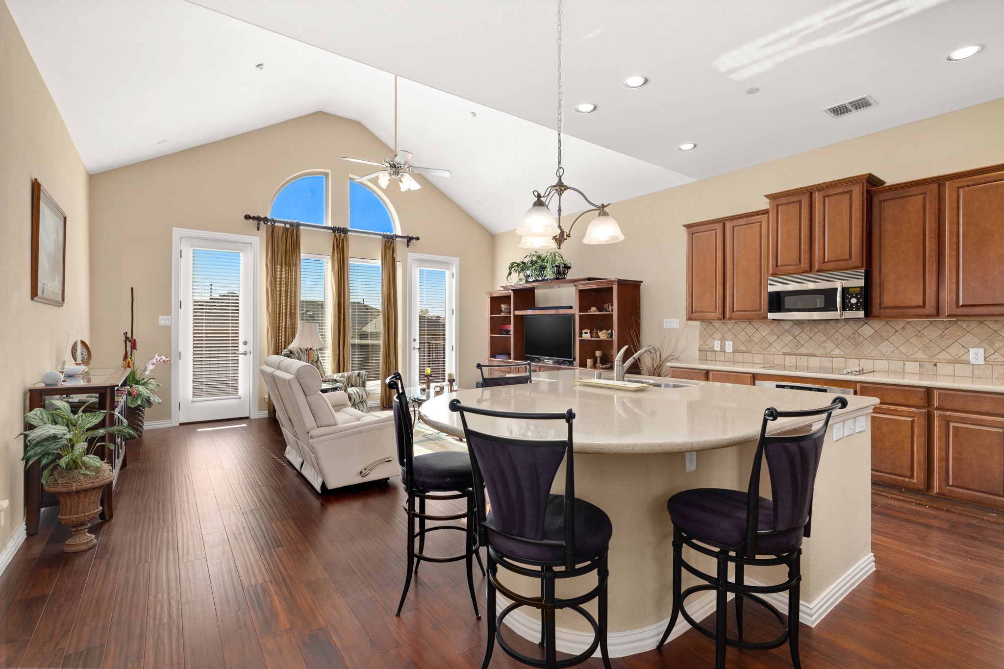 1912 Lantana Lane Irving TX 75063