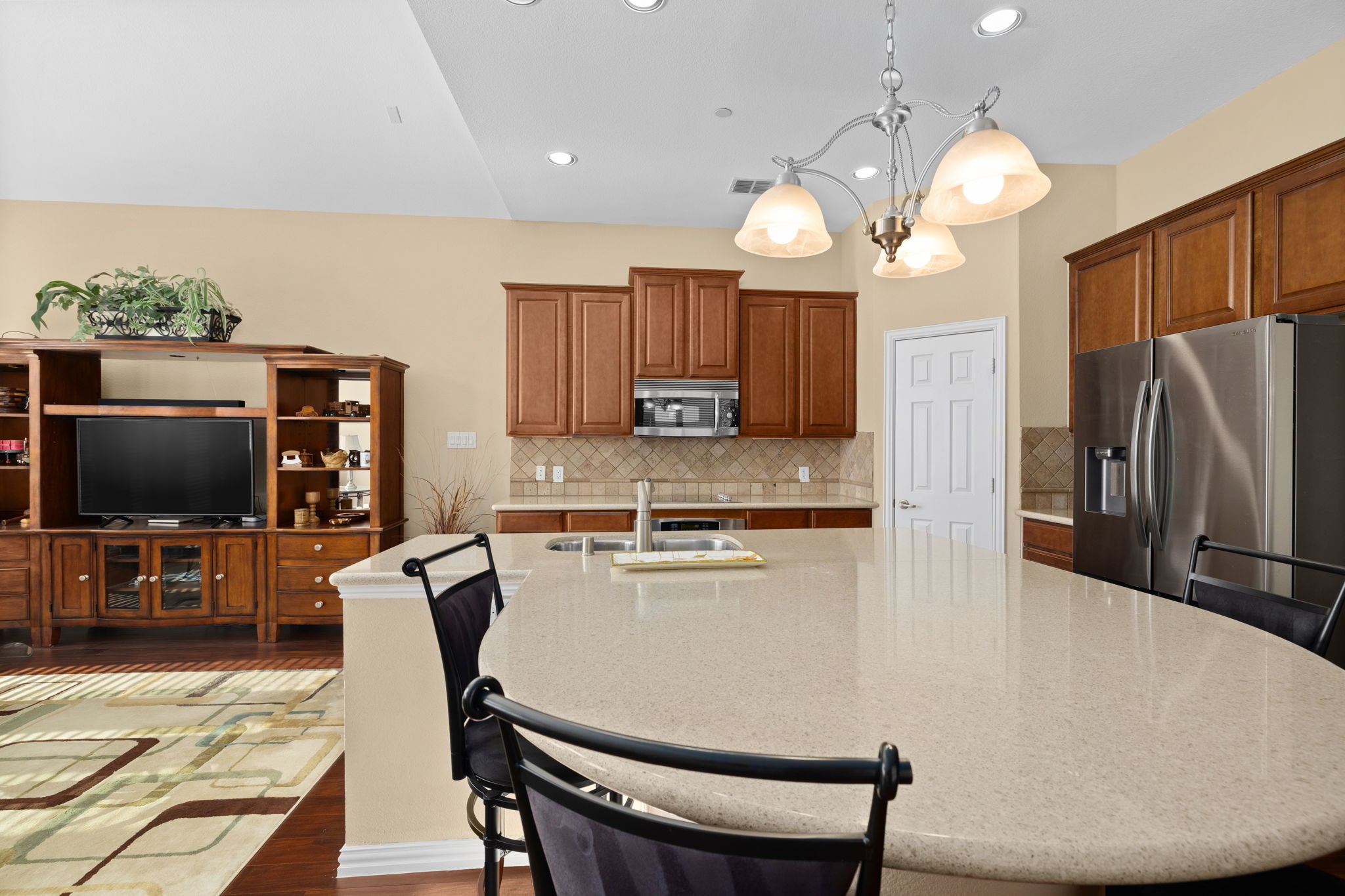 1912 Lantana Lane Irving TX 75063