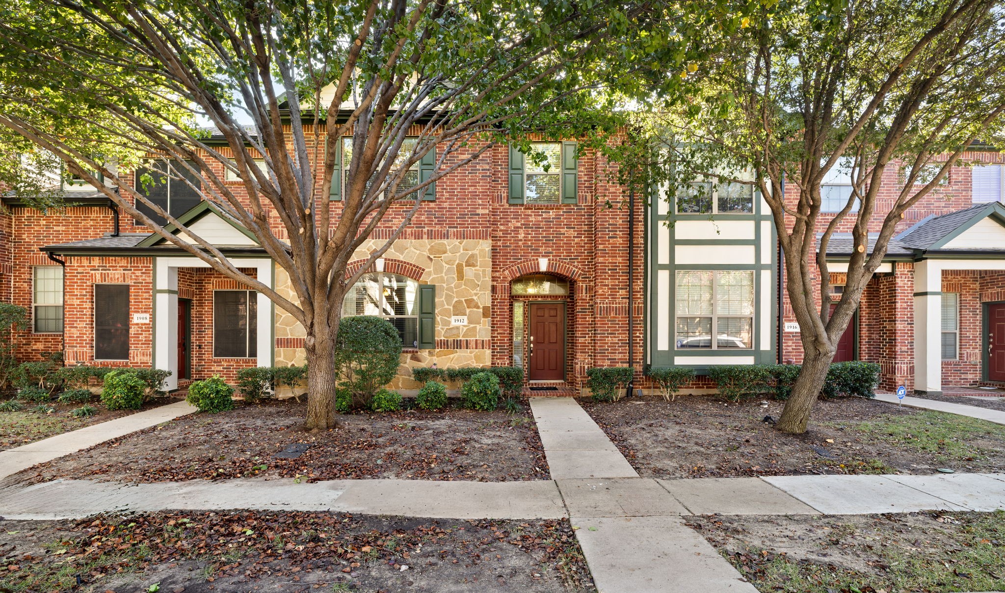 1912 Lantana Lane Irving TX 75063